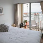 Beautiful Apartment With Balcony Near Sacre-Coeur