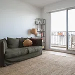 Beautiful Apartment With Balcony Near Sacre-Coeur