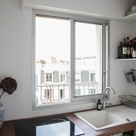 Beautiful With Balcony Near Sacre-coeur Apartment *